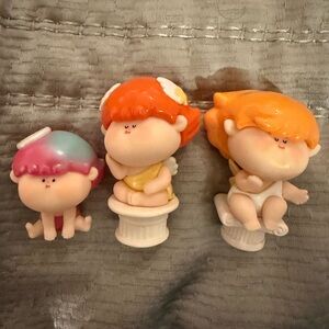 Bundle of 3, Brand New AMLLS Sitting & Standing Angels, Brand New